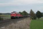 232 703-9 mit einer ihrer letzten Aufgaben vor der HU in Cottbus, hier mit dem 51750 N�rnberg - Leipzig Engelsdorf bei Naabdemenreuth.