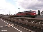 233 572-7 steht in Wiesau/Oberpfalz mit einer SBB S-Bahn �berf�hrung bereit.