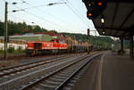   Morgens bereits um 1/2-Sechs in Betzdorf geht bereit der zweite Gterzug auf die Hellertalbahn.....