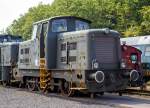   Die Gmeinder 5044 eine Gmeinder Typ 400/440 PS eine ehemalige Diesel-Lokomotive der Bundeswehr  (Versorgungsnummer 2210-12-120-5653), am 05.07.2015 ausgestellt beim Erlebnisbahnhof Westerwald der