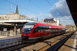 Der dieselmechanische TALENT 643 039/943 039/643 539 (95 80 0643 039-0 D-DB / 95 80 0943 039-7 D-DB / 95 80 0643 539-9 D-DB) der DB Regio steht am 02.01.2019 im Bahnhof Limburg an der Lahn, als RB 23