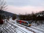 br-646-stadler-gtw-26/477330/der-hlb-127-bzw-vt-526 
Der HLB 127 bzw. VT 526 127  (95 80 0646 427-4 D-HEB / 95 80 0946 927-0 D-HEB / 95 80 0946 427-1 D-HEB) ein  Stadler GTW 2/6 der HLB (Hessische Landesbahn GmbH) fährt am 21.01.2016, als RB 96 'Hellertalbahn'  (HLB 61778) die Verbindung Dillenburg - Haiger - Neunkirchen - Herdorf - Betzdorf), hier erreicht er nun bald den Bahnhof Herdorf. 

Einen Gruß an den netten TF zurück.