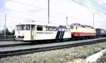 799 711-8 erlebte Bahn schleppt 120 002-1 ab, beim Jubiläum 150 Jahre Deutsche Eisenbahn in Nürberg am 14.09.1985.