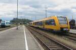 Oberpfalzbahn 1648 206 verlasst am 27 Mai 2022 Schwandorf und ALEX 223 061 schaut sich das an.