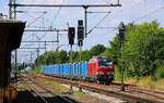 Ankunft einer weiteren Düngerzug Variante....SIEAG/EGP 2248 998-7 mit Containern auf Sgmnss 731 Wagen die per Plane verschlossen werden können.