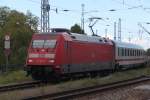 101 091-7 mit IC2239 von Warnemnde nach Leipzig Hbf bei der Ausfahrt im Bahnhof Warnemnde.30.05.2015