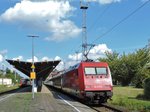 Am 1.9.16 war 101 076 mit IC 2086 unterwegs, hier in der Durchfahrt in Bad Kleinen