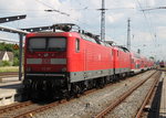 112 187+112 103-7 wurden am 04.06.2016 von 650 114-8 aus dem Rostocker Hbf gezogen.