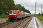 120 159-9 ex 175 Jahre Deutsche Eisenbahn Werbelok mit dem IC 1961 von Hamburg-Altona nach Seebad Heringsdorf am Haltepunkt Schwerin Sd.