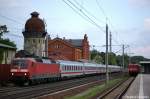 120 124-3 mit dem IC 1225 von Berlin Hbf(tief) nach Kln Hbf und die 112 104 mit dem RE2 (RE 37385) nach Knigs Wusterhausen in Rathenow.