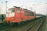 br-103-e-03/636901/am-20-juli-1999-haelt-103 Am 20 Juli 1999 hält 103 115 mit ein IR nach Aachen in Hamm Pbf. 
