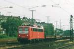 br-140-e-40/645041/am-13-april-2000-durchfahrt-140 Am 13 April 2000 durchfahrt 140 608 mit Leerstahlzug Köln West.