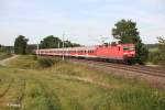 143 100-6 schiebt RE 59224 Treuchtlingen - N�rnberg bei Ellingen.