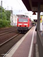 143 618 verl�sst D�sseldorf-V�lklingerstrasse mit der S8 M�nchengladbach.