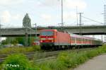 143 826-6 f�hrt mit einer RB Regensburg HBF an Regensburg Ost vorbei.