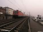 143 238-4 f�hrt mit der RB Koblenz in R�desheim an dem Rhein ein.