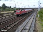 143 877-9 durchf�hrt Eisenh�ttenstadt mit ein RB11 Cottbus.