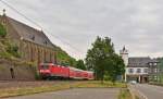 . Die 143 647 zieht am 20.06.2014 den RE 1 (Mosel-Saar-Express) Koblenz Hbf - Saarbrcken Hbf durch Kobern-Gondorf. (Jeanny)