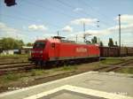 145 042-8 durchf�hrt Frankfurt/Oder mit ein Stahlzug aus Ziltendorf.