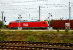 Die an die MEG vermietete145 004-8 (91 80 6145 004-8 D-DB) der DB Cargo AG f�hrt am 29.04.2021, steht mit einem G�terzug in Leipzig nahe dem Hbf. Die Aufnahme konnte ich aus einem fahrenden ICE machen. 

Die TRAXX F140 AC wurde 1997 von ADtranz (AB ...