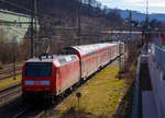 Die 146 001-3 (91 80 6146 001-3 D-DB) der DB Regio NRW schiebt den RE 9 (rsx - Rhein-Sieg-Express) Siegen - Köln – Aachen am 20.03.2021 durch Niederschelden (eigentlich