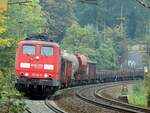 151 163-3 mit gemischtem Güterzug in Ulm am 08.10-2013.