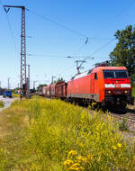 br-152-siemens-es64f/853572/die-152-063-4-91-80-6152 Die 152 063-4 (91 80 6152 063-4 D-DB) der DB Cargo AG fährt am 28 Juni 2024, mit einem gemischten Güterzug durch Rudersdorf (Kreis Siegen) in Richtung Gießen.

Die Siemens ES64F wurde1998 noch von Krauss-Maffei in München-Allach unter der Fabriknummer 20190 für die Deutsche Bahn AG gebaut.