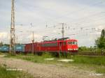155 134-0 verl�sst Frankfurt/Oder mit ein Containerzug zur Oderbr�cke.