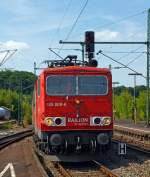 155 008-6 der DB Schenker Rail, ex DR 250 008-0, fhrt am 22.08.2013 solo durch Betzdorf (Sieg) in Richtung Siegen.