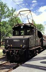 169 002-3Sonderzubringer zur Ausstellung 100 Jahre elektrische Lokomotive in München Freimann am 25.05.1979.