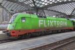 FlixTrain/Hector rail 242 517 steht etwas schmützig in Köln Hbf am 15 Februar 2024.
