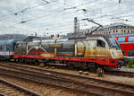 Die schöne ALEX Lok 183 001-7  (91 80 6183 001-7 D-DLB)  175 Jahre Deutsche Eisenbahn  schiebt am 06.06.2019 einen ALEX-Zug aus den Hbf München.