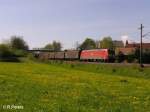 185 046-0 zieht ein gedeckten G�terzug bei Edlhausen.03.05.08