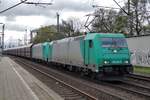Zwei Alpha Trains Sldner bei die DB,mit 185 616 an der Spitze, ziehen am 28 April 2016 ein Kohlezug durch Hamburg-Harburg.