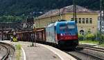 185 367-0  Günni  gibt für einen langen Güterzug Schublok in Geislingen/Steige am 03.07.2020.