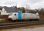   Die Railpool 186 101 (91 80 6186 101-2 D-Rpool) fährt am 10.02.2019 als LZ durch Mudersbach in Richtung Köln.