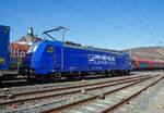Die an die Rhenus Rail Logistics GmbH vermietete Railpool 186 269-7 (91 80 6186 269-7 D-Rpool) fährt am 29.03.2021, mit einem LKW-Walter KLV-Zug, auf der Siegstrecke (KBS 460), durch