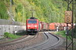 189 057-3 mit gemischtem Güterzug auf der Geislinger Steigeam 12.09.2010.