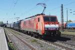 Der Dillinger Erzzug wurde f�r Jahrzehnte mit zweifach gekuppelte Sechachser Faals gefharen aber auch dort gibt es Neuerungen: am 30 April 2026 zieht DB Cargo 189 084 mit ein Schwesterlok dieser