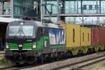 Am 27 Mai 2022 besucht WLC 193 824 samt Containerzug Regensburg auf den weg Richtung Nürnberg.