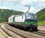 193 202 Siemens Vectronmit Containerzug in Geislingen Steige am 03.07.2020.