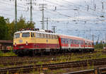 e-1012-db-110-und-db-112-113/716869/als-schlusslaeufer-an-einem-tri-personenzug 
Als Schlußläufer an einem TRI Personenzug am 04.09.2020 durch Koblenz-Lützel in Richtung Köln, die AKE / TRI E10 1309 (91 80 6113 309-9 D-TRAIN) der Train Rental International GmbH.

Die Lok, eine sogenannte „Bügelfalten“ E10.12 mit Henschel-Schnellfahrdrehgestellen für dem TEE Rheingold bzw. TEE Rheinpfeil, wurde 1963 von Krauss-Maffei in München-Allach unter der Fabriknummer 19014 gebaut (der elektrische Teil ist von Siemens) und an die Deutschen Bundesbahn als E10 1309 in kobaldblau/beige geliefert. Mit der Einführung des EDV-gerechte Nummernsystems erfolgte zum 01.01.1968 die Umzeichnung in DB 112 309-0. Nach der deutschen Wiedervereinigung und dem darauffolgenden Vereinigung der beiden deutschen Staatsbahnen (DB und DR) wurde sie zum 01.01.1991 in DB 113 309-9 umgezeichnet und fuhr so bis zur Ausmusterung und Verkauf im Jahr 2014.