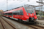 442 355 als RB12(RB 13261)von Rostock Hbf nach Ribnitz-Damgarten West kurz vor der Ausfahrt im Rostocker Hbf.