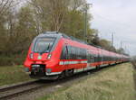 442 854 als S1(Warnemünde-Rostock)bei der Einfahrt in Rostock-Bramow.12.04.2025