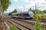   Der ET 23 2106  Plettenberg , ex ET 23006, ein 3-teiliger Stadler Flirt der Abellio Rail NRW fährt am 29.08.2015 als RE 16  Ruhr-Sieg-Express  (Siegen – Hagen – Essen) durch