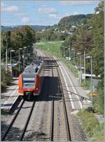 Der DB ET 426 014-7 beim Halt in Bietingen auf der Fahrt nach Singen.

19. Sept. 2022