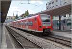 Die beiden Elektotriebzüge BR 426.0 (Babyquietschie) 426 509-5 und 426 510-4 sind im Regionalzugbahn Einsatz auf der Strecke Singen - Schaffhausen - Singen und wenden nun in Schaffhausen für