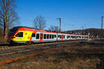 Der 5-teiliger FLIRT 429 546 / 429 046 der HLB (Hessischen Landesbahn) fhrt am 07.03.2022, als RE 99 (Main-Sieg-Express) Gieen – Siegen, von Rudersdorf (Kr.