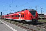 Grinzlkatze DB Regio 1440 233/733 verlasst am 30 April 2026 Neuwied mit ein RB aus M�nchengladbach Hbf nach Koblenz Hbf �ber K�ln und die rechte Rheinstrecke.