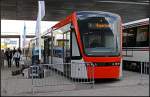 Tw 212 ist eine f�nfteilige Tram von Stadler des Typs Variobahn f�r Bergen (INNOTRANS 2010, gesehen Berlin 21.09.2010)